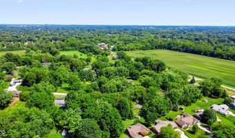 8852 Ridge Hill Dr, Indianapolis, IN 46217