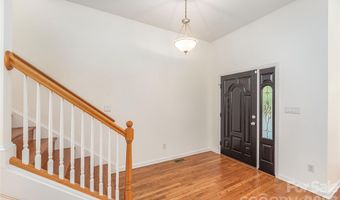 602 Hidden Springs Dr, Asheville, NC 28804