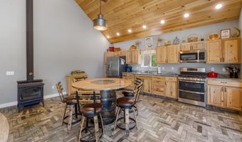 28 Upper Lead Mountain Pond Rd, Aurora, ME 04408