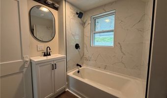 404 Noah Ave, Akron, OH 44320