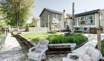 149 Kenyon Rd, Algonac, MI 48001