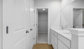 1062 C Dominy Ct, Camden, SC 29020