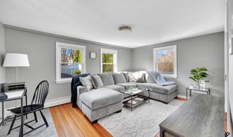 31 Monroe St 4, Branford, CT 06405