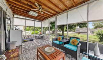 36 APPLE Ave, Bellmawr, NJ 08031