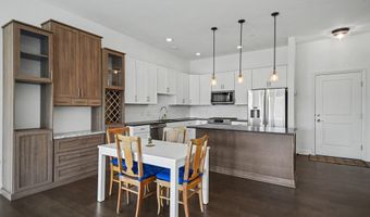 828 Bobcat Ave 404, Columbus, OH 43212