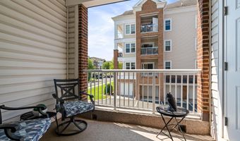 20505 LITTLE CREEK Ter 207, Ashburn, VA 20147