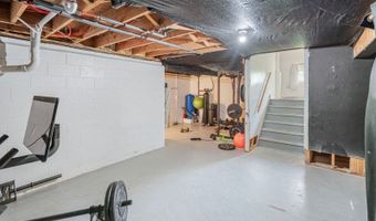 12 Thunder Dr, Alloway, NJ 07418