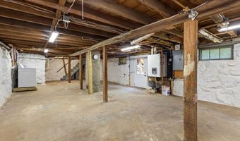 51 Sanford Rd, Alfred, ME 04002