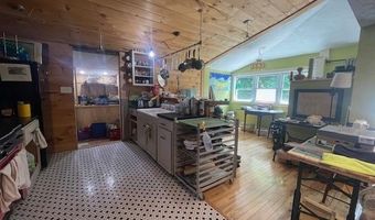 6 Demers St, Berlin, NH 03570