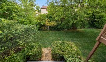2401 Mccauley Ct 109, Columbus, OH 43220