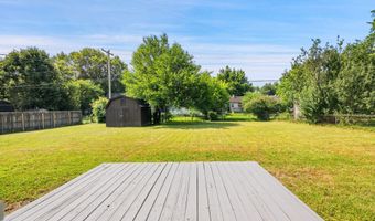 615 Country Club Ln, Anderson, IN 46011
