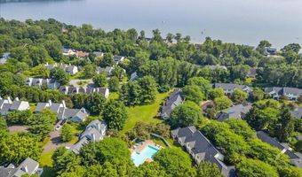 30 Eastman Farm Rd 30, Burlington, VT 05408