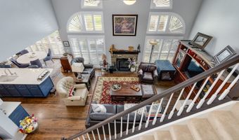 2219 Barrett Dr, Algonquin, IL 60102