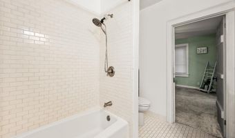 109 5th St, Aurora, IN 47001