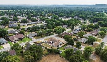 2918 Longridge Ln, Bartlesville, OK 74006