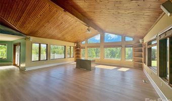 377 Upper Grassy Branch Rd, Asheville, NC 28805
