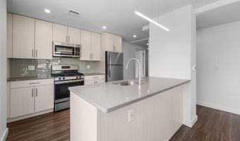 957 BROADWAY 201, Bayonne, NJ 07002