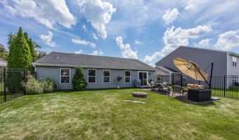 7934 Painted Pony Dr, Indianapolis, IN 46217