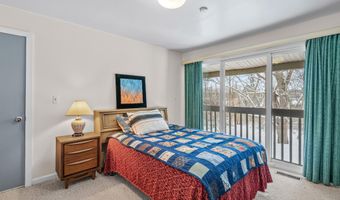 2050 Chalmers Dr, Ann Arbor, MI 48104