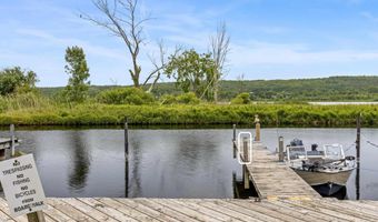3316 Lakeland Dr, Arcadia, MI 49613