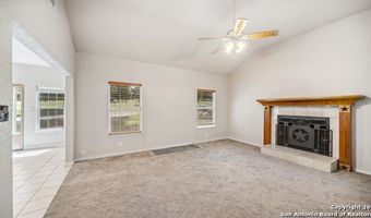 217 Sky View Dr, Adkins, TX 78101