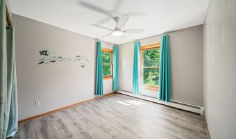 225 Bethmour Rd, Bethany, CT 06524