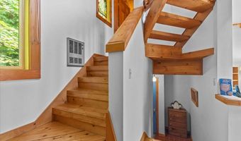 3705 N Cambridge Rd, Cambridge, VT 05464