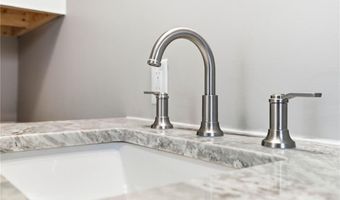 307 S Lawnview Dr, Austin, IN 47102