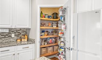 153 Glory Rd, Beaufort, SC 29906
