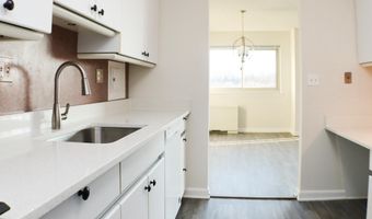 1225 MARTHA CUSTIS Dr 1417, Alexandria, VA 22302