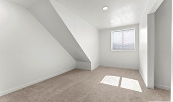 2755 Ross Ave, Ammon, ID 83406