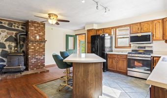 117 Taylor Woods Rd, Belgrade, ME 04917