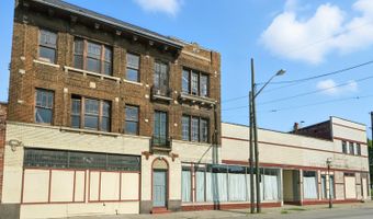 6105 Vine St, Cincinnati, OH 45216