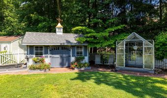81 Minnesota Ln, Bristol, CT 06010