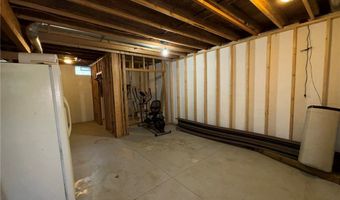 12096 Baumhart Rd, Amherst, OH 44001