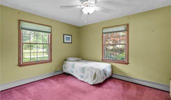 13 Sunnyside Dr, Cumberland, RI 02864