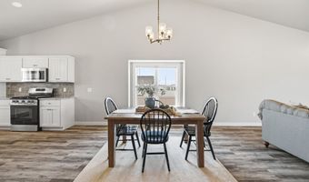 5749 N SEQUOIA Dr, Appleton, WI 54913