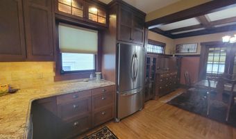 817 N Main St, Aberdeen, SD 57401