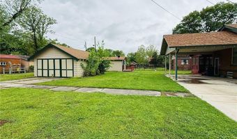 243 E 17th St, Baxter Springs, KS 66713