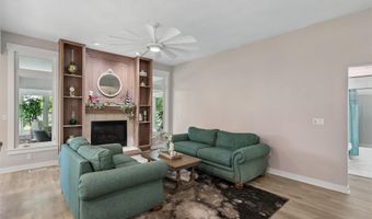 405 Plumwood Ct SW, Altoona, IA 50009