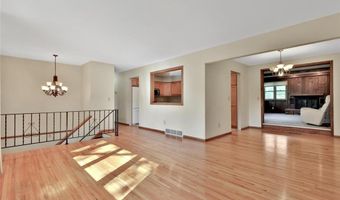 759 Hull Rd, Anoka, MN 55303