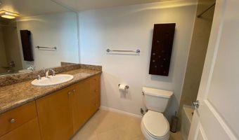 924 Hornblend St 210, San Diego, CA 92109