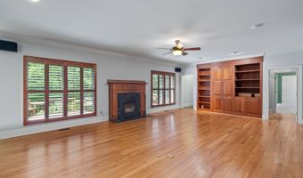 1720 Wood Creek Cir, Athens, TN 37303