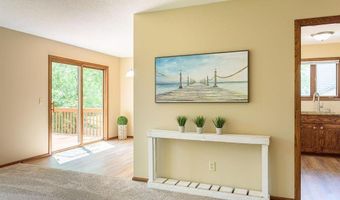 1088 Whitney Dr, Apple Valley, MN 55124