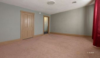 98 Central Ave, Athens, OH 45701