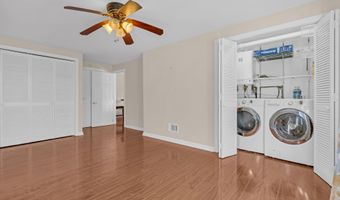 64 Harbor Inn Rd, Bayville, NJ 08721