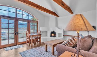 553 Hondo Seco Rd, Arroyo Seco, NM 87514