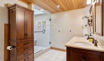 441 Rhoades Hill Rd, Barnard, VT 05031