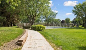 1432 Arden View Dr, Arden Hills, MN 55112
