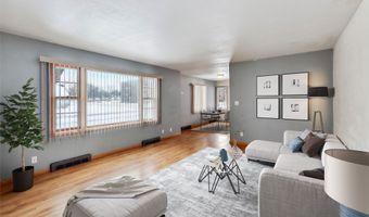 902 Rapids St, Adel, IA 50003